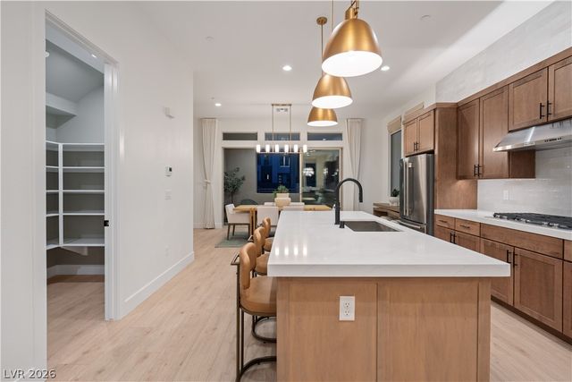 1543 Stone Perch Street, Las Vegas, NV 89138