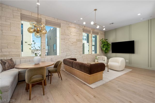 1543 Stone Perch Street, Las Vegas, NV 89138