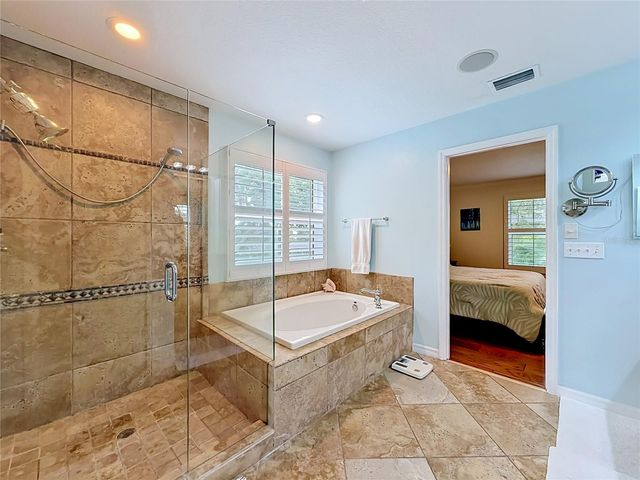 4616 W INGRAHAM STREET, Tampa, FL 33616