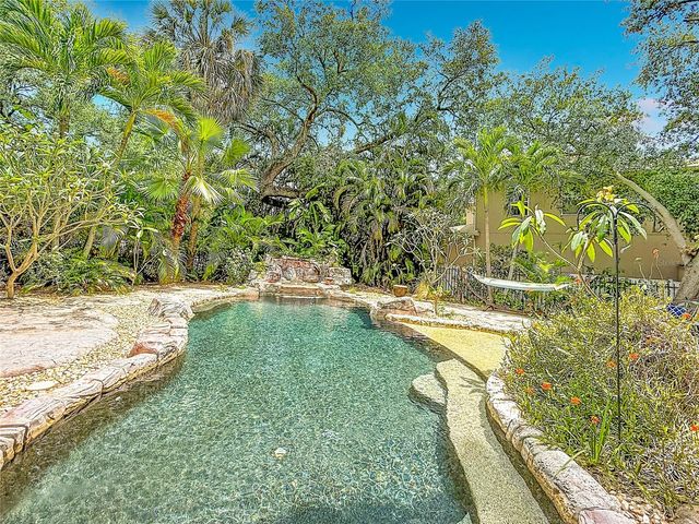 4616 W INGRAHAM STREET, Tampa, FL 33616
