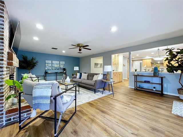 1711 MAGDALENE MANOR DRIVE, Tampa, FL 33613