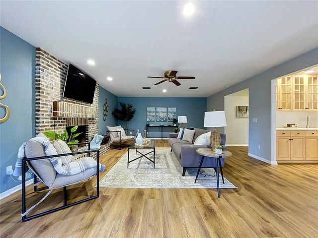 1711 MAGDALENE MANOR DRIVE, Tampa, FL 33613