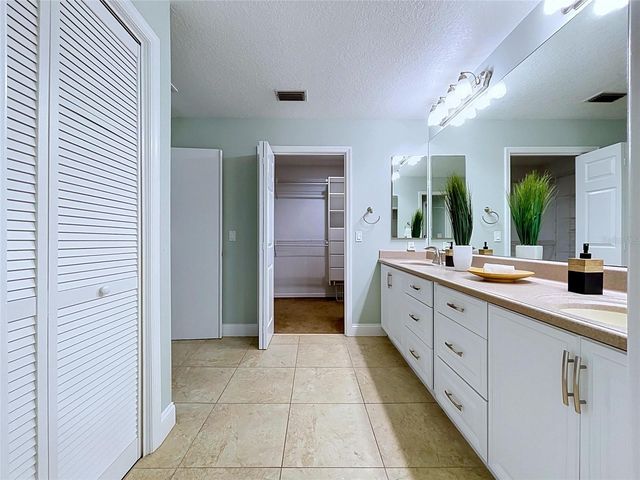 1711 MAGDALENE MANOR DRIVE, Tampa, FL 33613