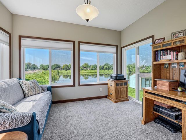 6024 158th Street W, Apple Valley, MN 55124