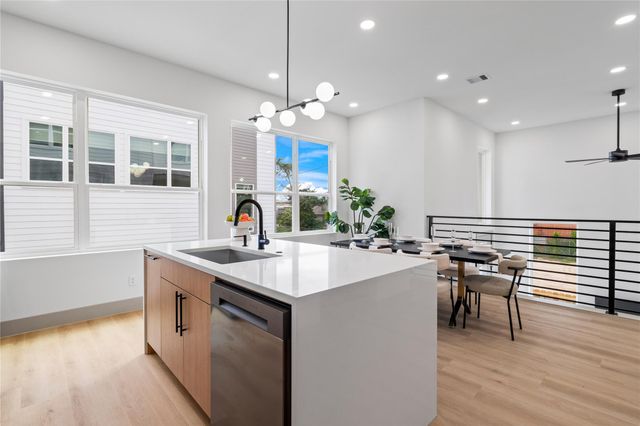 2944 Pitzlin Street, Houston, TX 77023