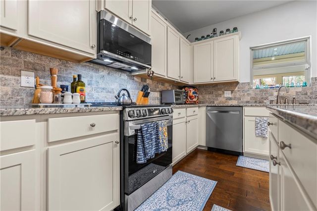 25 Shetland Court, Dallas, GA 30132