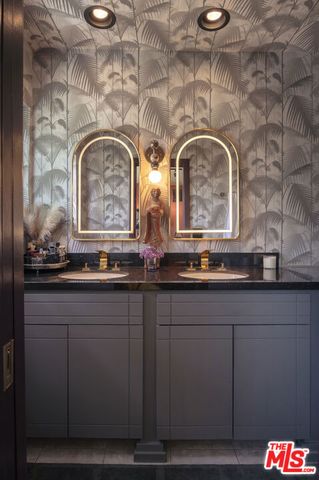 7560 Hollywood Boulevard PH409, Los Angeles, CA 90046
