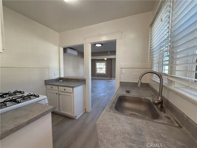 4152 Locust Street, Riverside, CA 92501