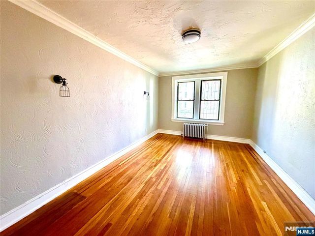 17 Elwood Place 103, Newark, NJ 07104