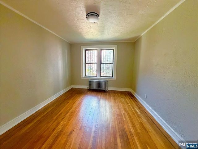 17 Elwood Place 103, Newark, NJ 07104