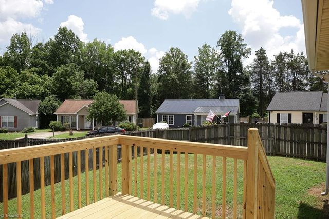 2109 Carlisle Way, High Point, NC 27265