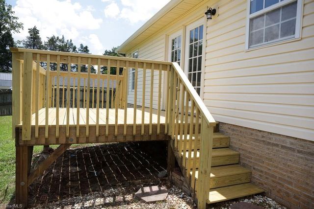 2109 Carlisle Way, High Point, NC 27265