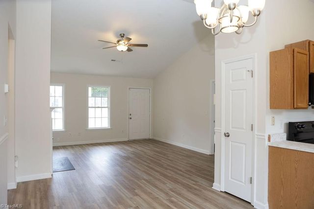 2109 Carlisle Way, High Point, NC 27265