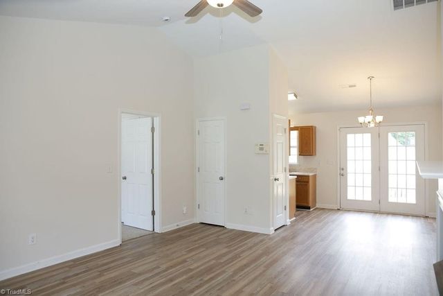 2109 Carlisle Way, High Point, NC 27265