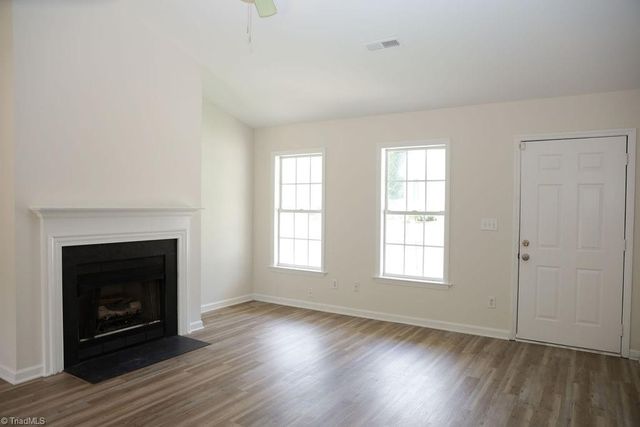 2109 Carlisle Way, High Point, NC 27265