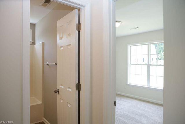 2109 Carlisle Way, High Point, NC 27265