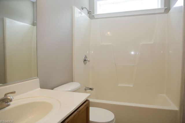 2109 Carlisle Way, High Point, NC 27265