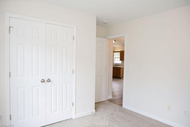 2109 Carlisle Way, High Point, NC 27265