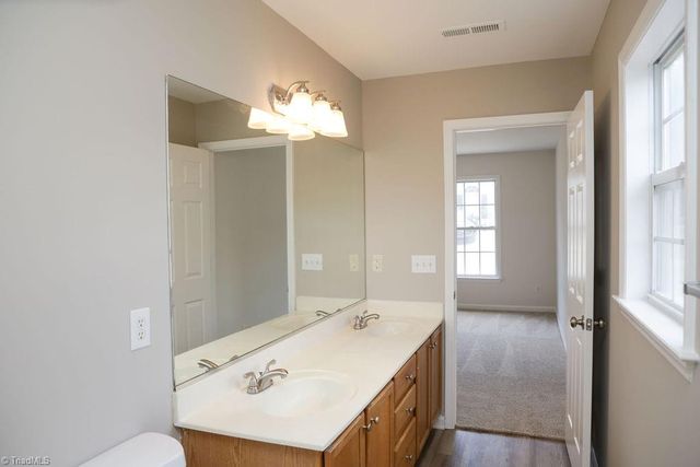 2109 Carlisle Way, High Point, NC 27265