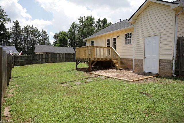 2109 Carlisle Way, High Point, NC 27265