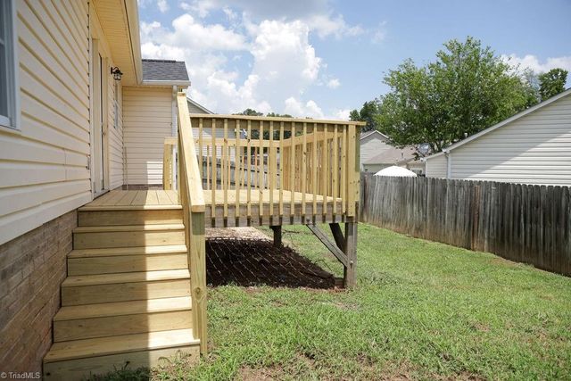 2109 Carlisle Way, High Point, NC 27265