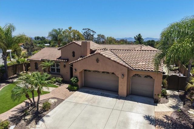 1943 James Gaynor, Fallbrook, CA 92028