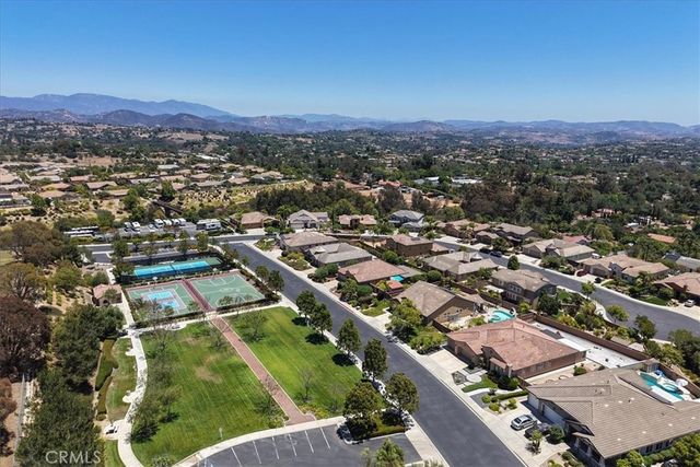1943 James Gaynor, Fallbrook, CA 92028