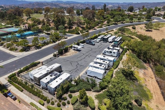 1943 James Gaynor, Fallbrook, CA 92028
