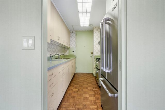 180 Beacon Street 6A, Boston, MA 02116