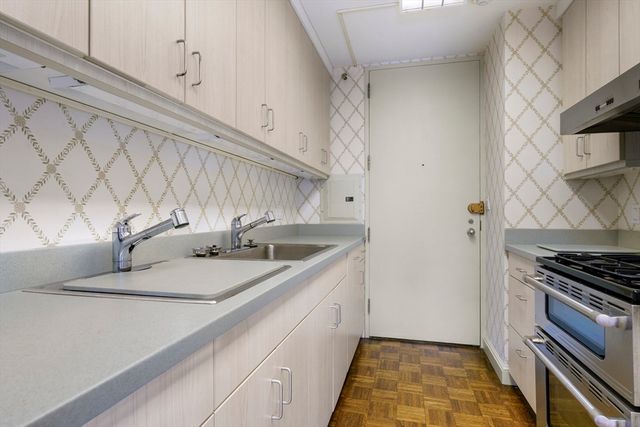 180 Beacon Street 6A, Boston, MA 02116