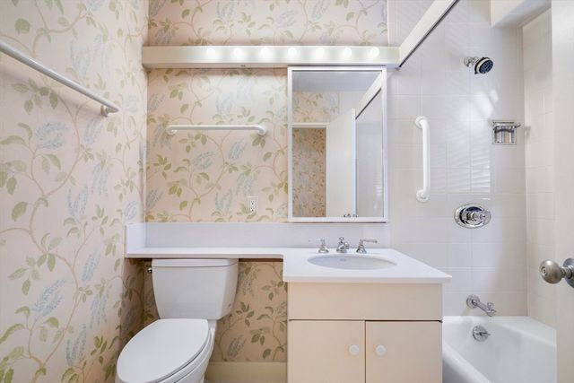 180 Beacon Street 6A, Boston, MA 02116