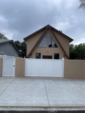 18815 Hart Street, Reseda, CA 91335