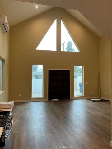 18815 Hart Street, Reseda, CA 91335