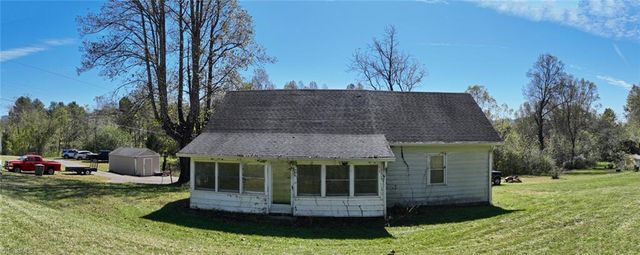 179 Glenn Carlton Road, Boomer, NC 28606