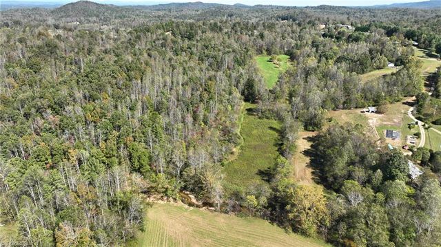 179 Glenn Carlton Road, Boomer, NC 28606