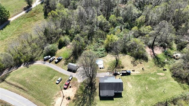 179 Glenn Carlton Road, Boomer, NC 28606