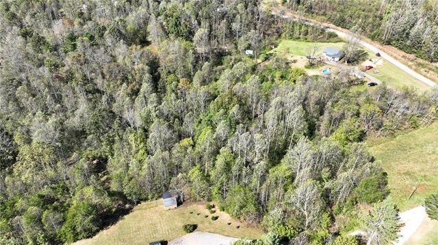 179 Glenn Carlton Road, Boomer, NC 28606