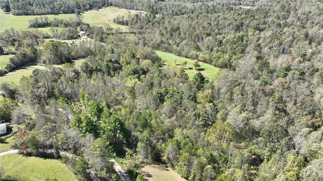 179 Glenn Carlton Road, Boomer, NC 28606