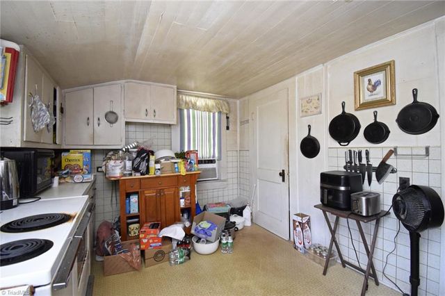 179 Glenn Carlton Road, Boomer, NC 28606