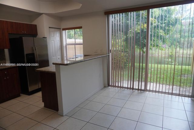 1083 SW 143 Avenue 1206, Pembroke Pines, FL 33027