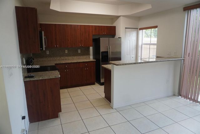 1083 SW 143 Avenue 1206, Pembroke Pines, FL 33027