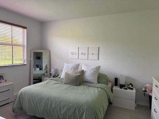 1083 SW 143 Avenue 1206, Pembroke Pines, FL 33027