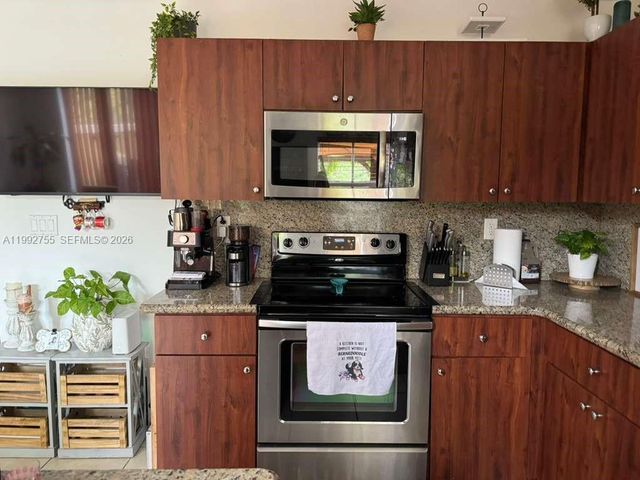 1083 SW 143 Avenue 1206, Pembroke Pines, FL 33027