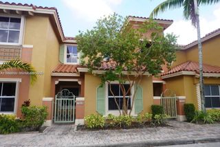 1083 SW 143 Avenue 1206, Pembroke Pines, FL 33027