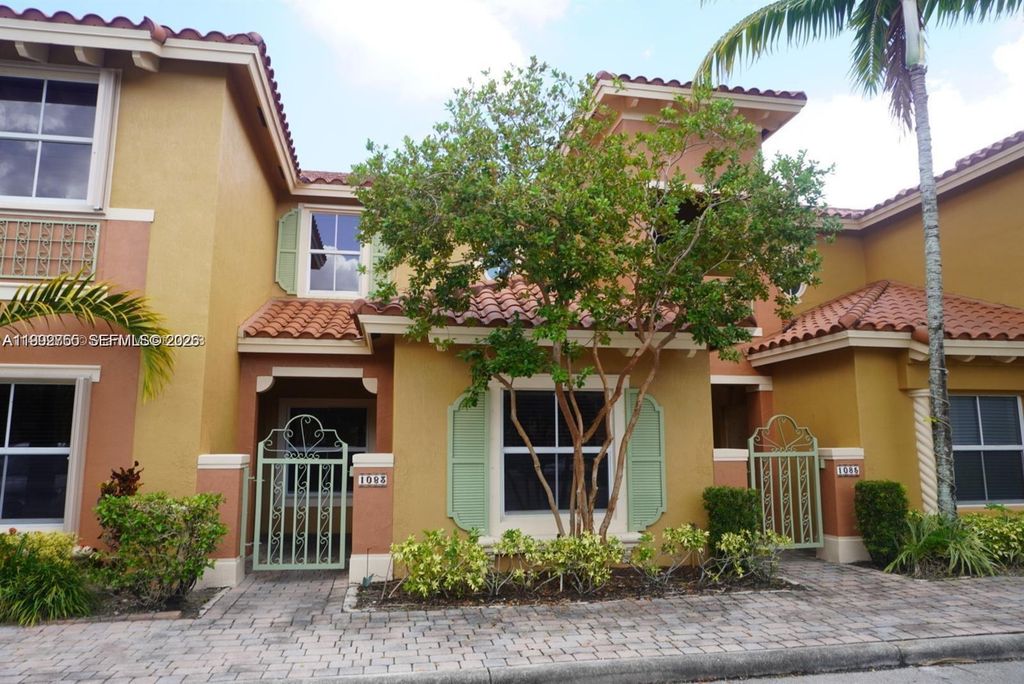 1083 SW 143 Avenue 1206, Pembroke Pines, FL 33027
