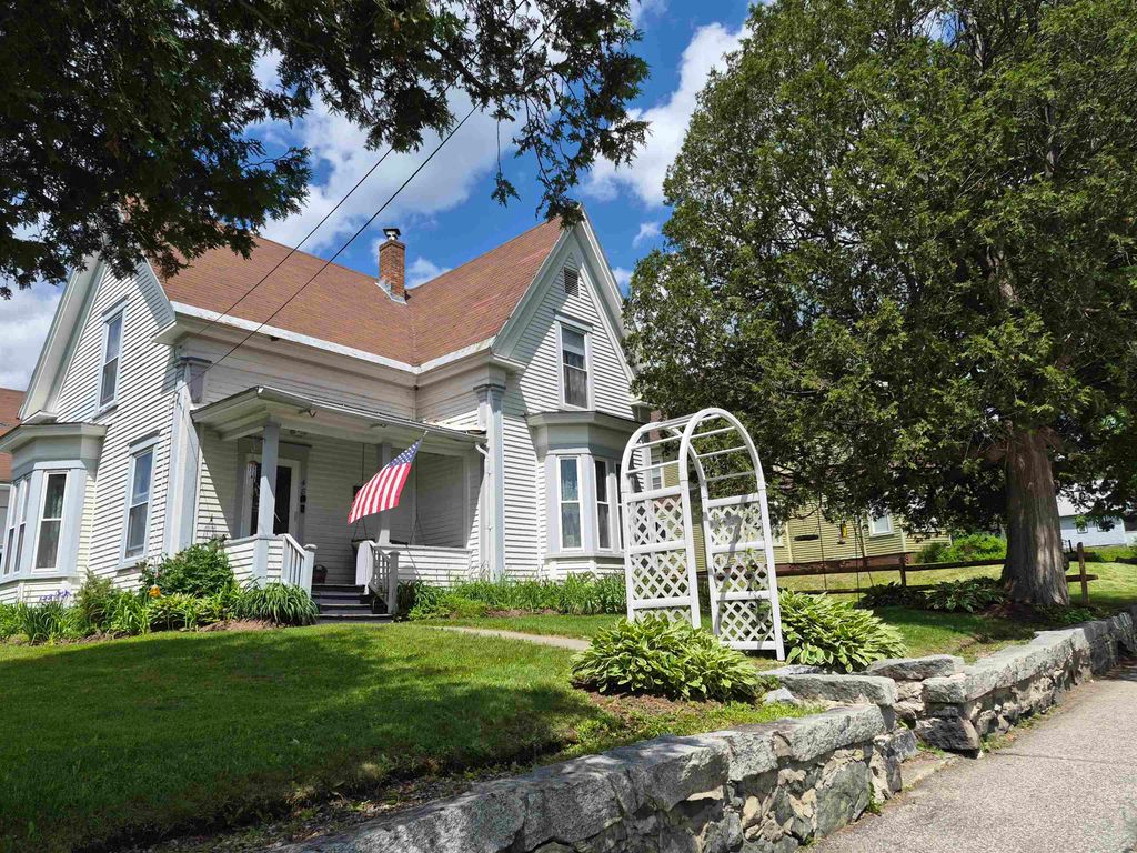 Image 1 of property listing at 48 Middle Street, Lancaster, NH 03584