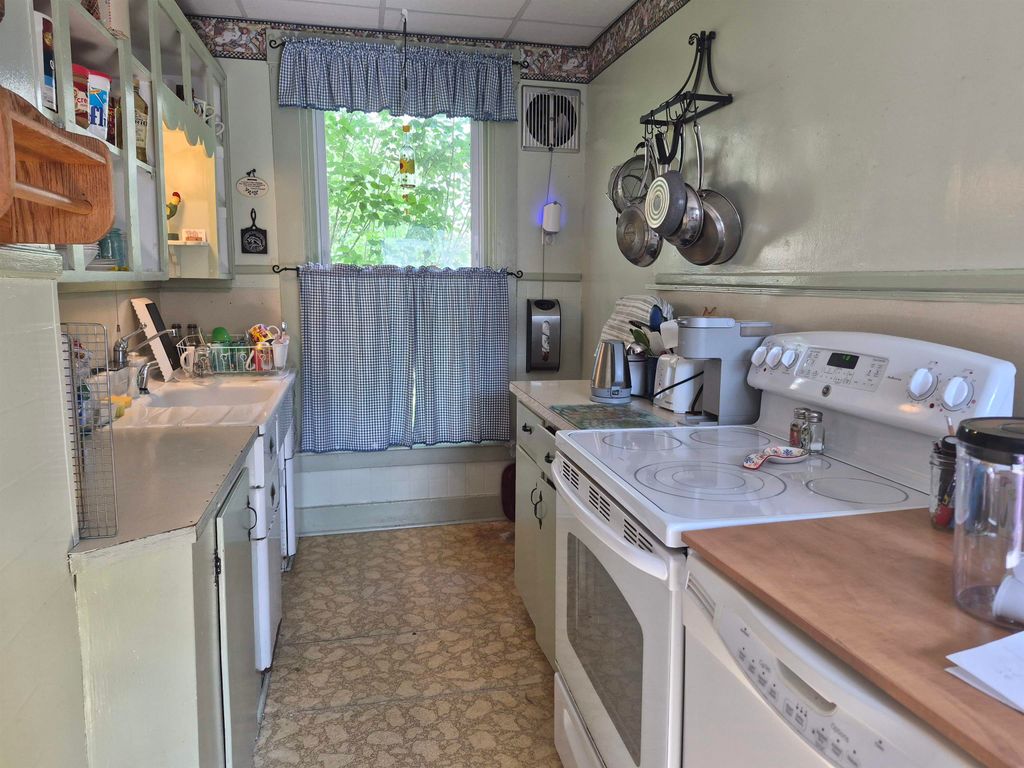 Image 33 of property listing at 48 Middle Street, Lancaster, NH 03584