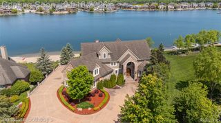 10611 Lighthouse Point, Green Oak Township, MI 48178