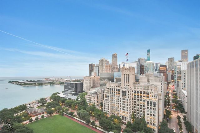 222 E Pearson Street 2101, Chicago, IL 60611