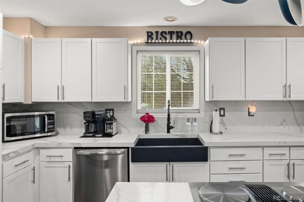 Image 11 of property listing at 6691 S Abilene Way, Centennial, CO 80111